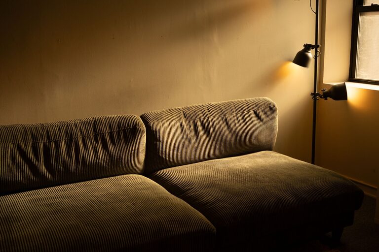 Tips for Creating a Cozy and Inviting Living Space at Home