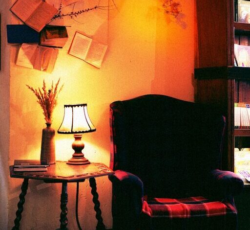 How to Create a Cozy and Inviting Reading Nook at Home