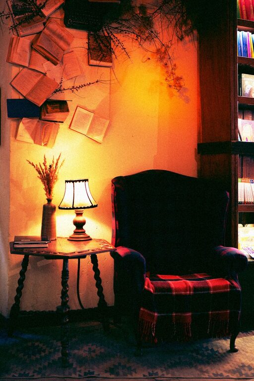 How to Create a Cozy and Inviting Reading Nook at Home